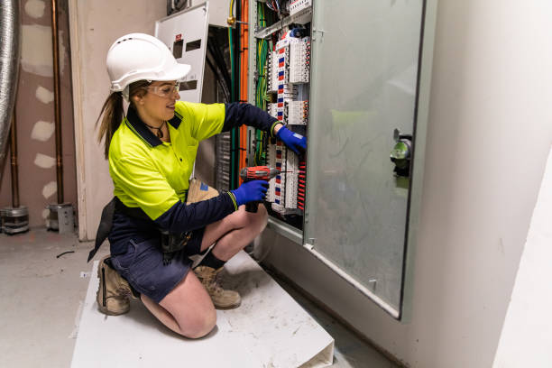 Best Circuit Breaker Repair  in Fredonia, NY